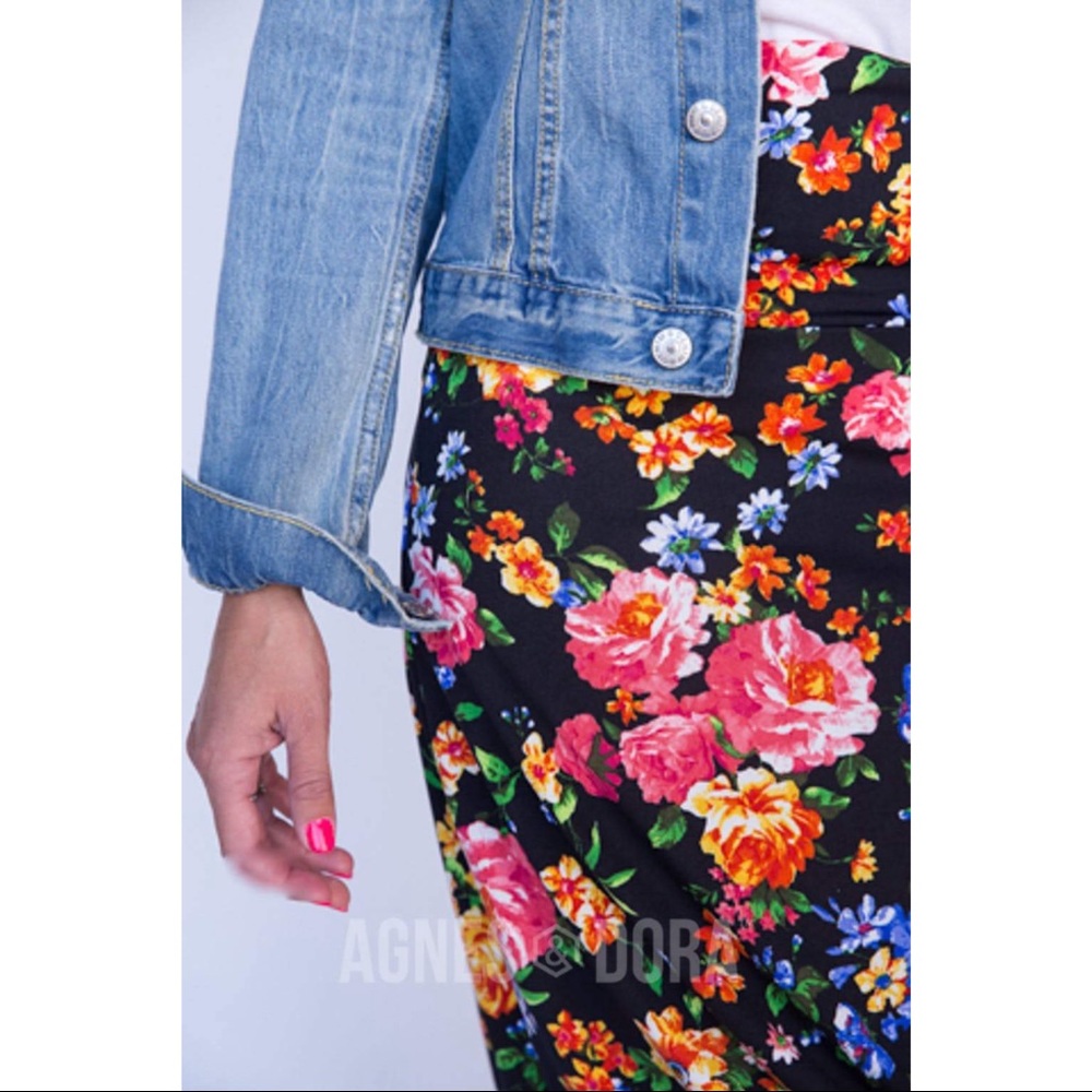 NWT Agnes & Dora Floral Fusion On Black Maxi Skirt Silky New With Tags